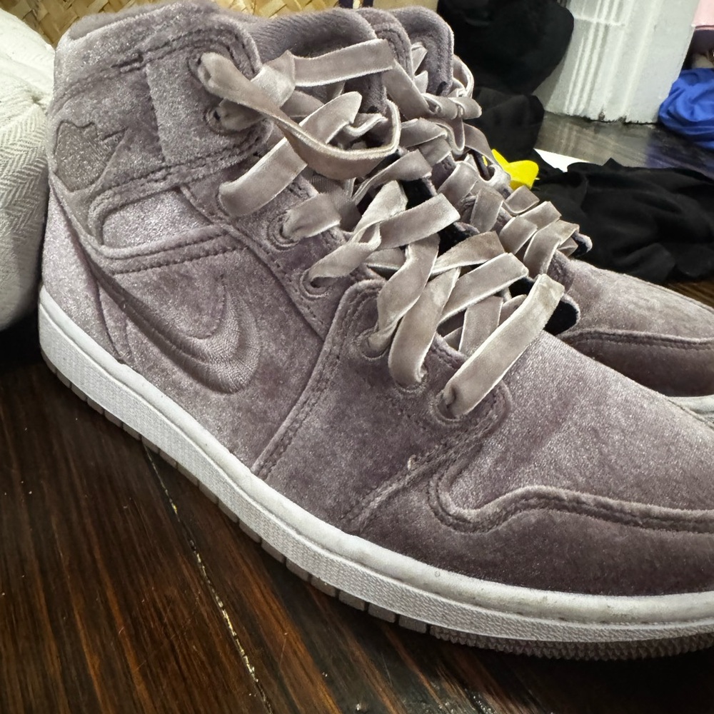 Air Jordan purple velvet